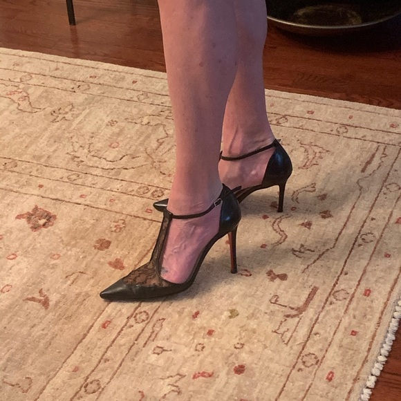 Christian Louboutin - Picture 12 of 13